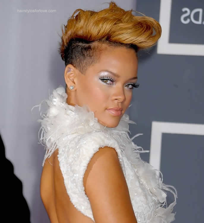pictures of rihanna hairstyles 2010. Rihanna short hairstyles 2010